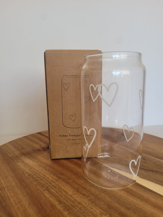 Hoog drink glas met hartjes